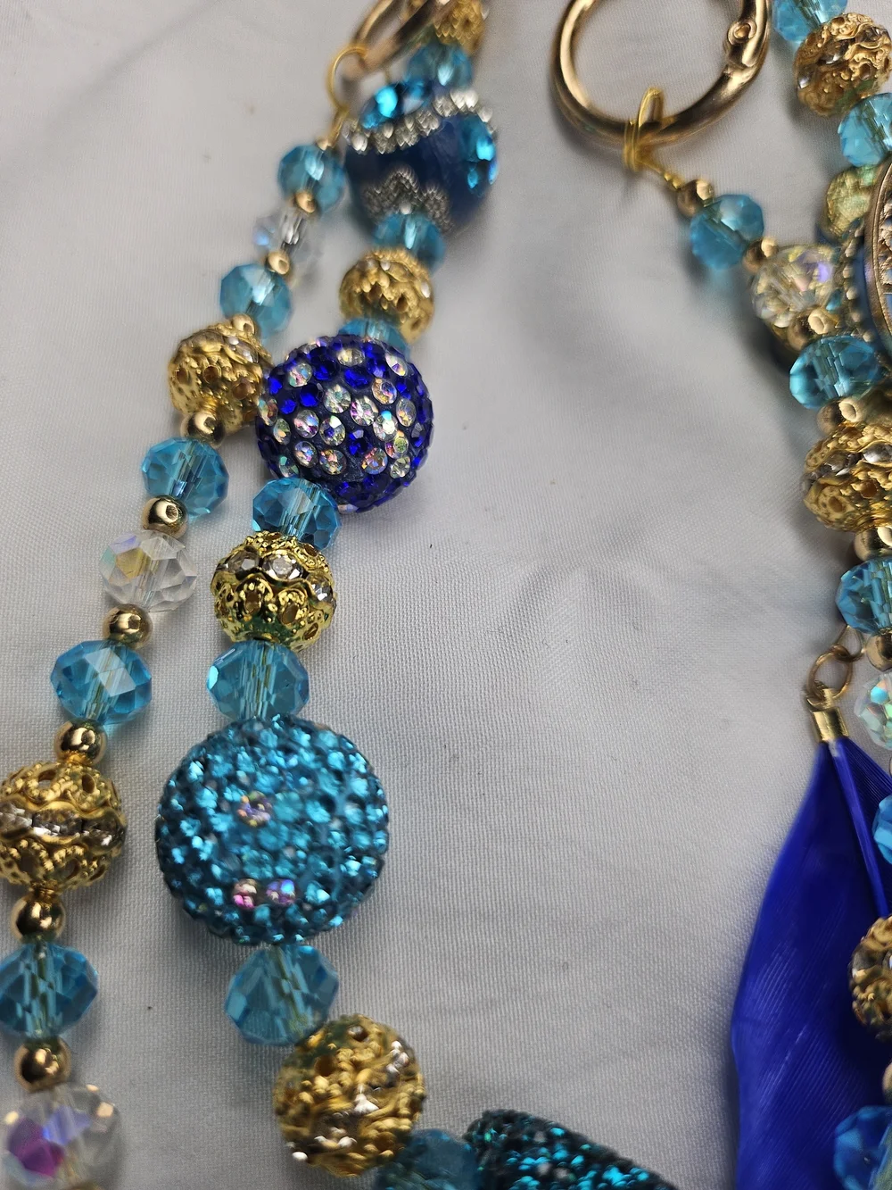Elegant Gold & Blue Beaded Feather Earrings Necklace Set
